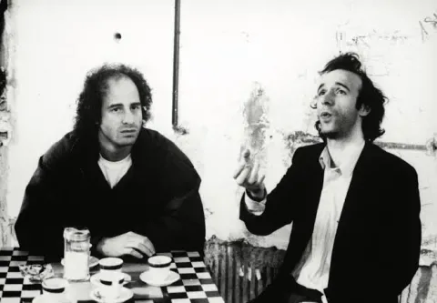 Coffee and Cigarettes. Jim Jarmusch. USA. 2003. 96 min. B&W. original version with English subtitles.