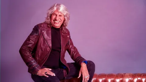 José Mercé sings Manuel Alejandro