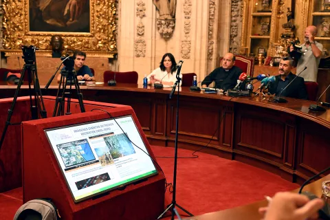 Image for the story: The Mosque-Cathedral reduces its carbon footprint by 15.4% in one year