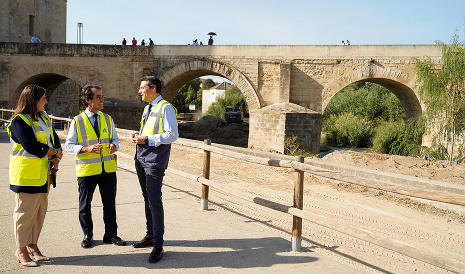 Imagen de la noticia: La Junta repara los daños del Puente Romano de Córdoba causados por las crecidas