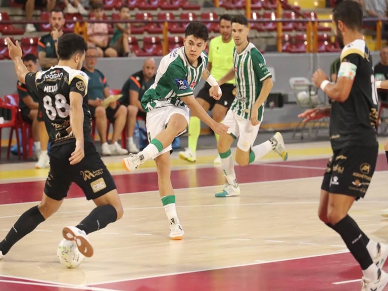 Imagen de la noticia: El Córdoba Futsal debuta en casa ante el Manzanares con ambos equipos heridos