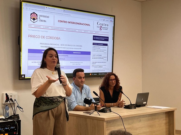 Imagen de la noticia: El Centro Intergeneracional traslada sus clases al Edificio Palenque