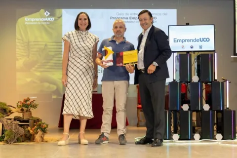 Imagen de la noticia: La Diputación de Córdoba entrega los premios EmprendeUCO 2026 a cinco proyectos