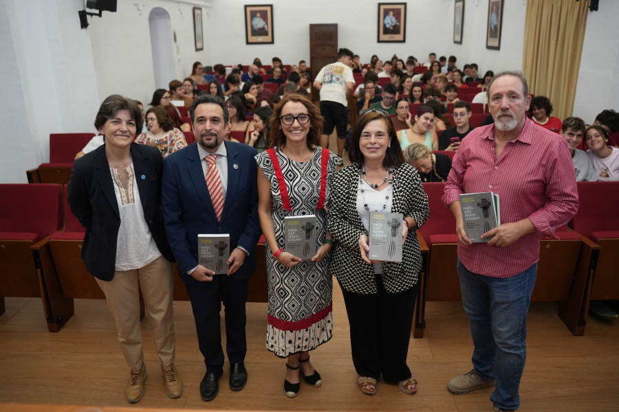Imagen de la noticia: Una catedrática de la UGR presenta en la UCO un libro sobre el antifeminismo en España