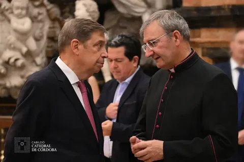 Imagen de la noticia: Autoridades de la Conferencia Iberoamericana de Ministros de Agricultura visitan la Mezquita-Catedral