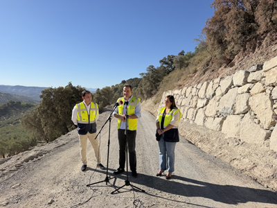 Imagen de la noticia: La A-4154 entre Priego y Algarinejo reabre al tráfico pesado tras meses de cierre
