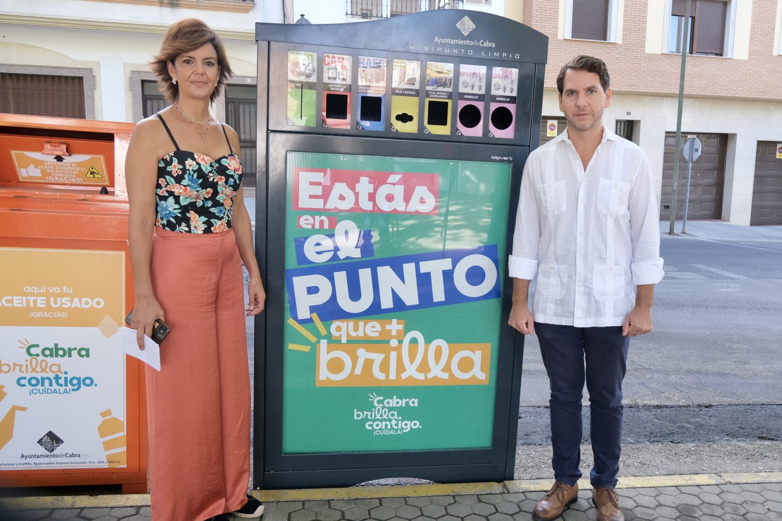 Imagen de la noticia: Cabra instala siete minipuntos limpios para pilas, bombillas y pequeños aparatos