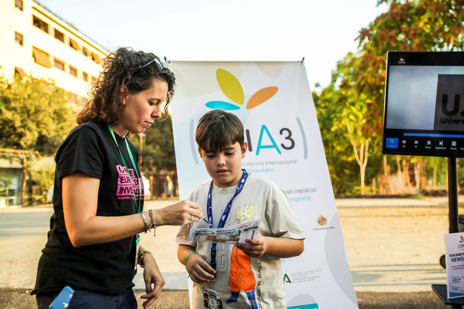 Imagen de la noticia: El ceiA3 convirtió a niños en «reporteros científicos» en la Feria de los Ingenios de Córdoba