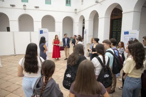 Imagen de la noticia: Córdoba acoge una exposición sobre los 40 años de España en la Unión Europea