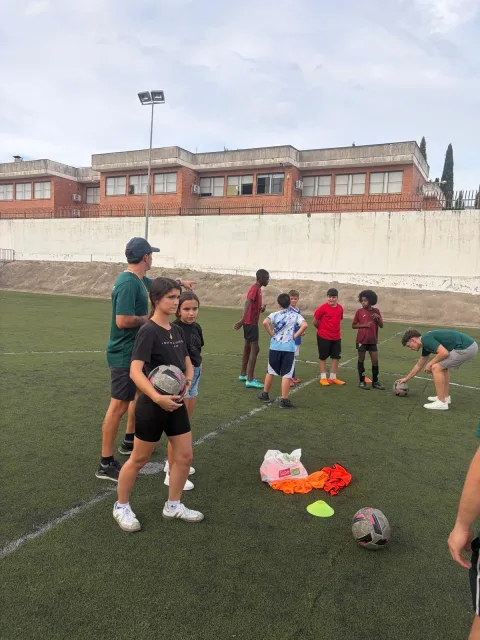 Imagen de la noticia: El Córdoba CF Cristian Carracedo dirige una nueva escuela de fútbol en Puerta Verde