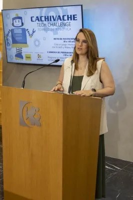 Imagen de la noticia: 70 escolares cordobeses compiten en los Premios Cachivache Tech Challenge