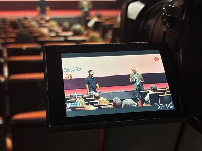 Imagen de la noticia: El Hospital Reina Sofía reúne a 80 personas en un cinefórum sobre sanidad