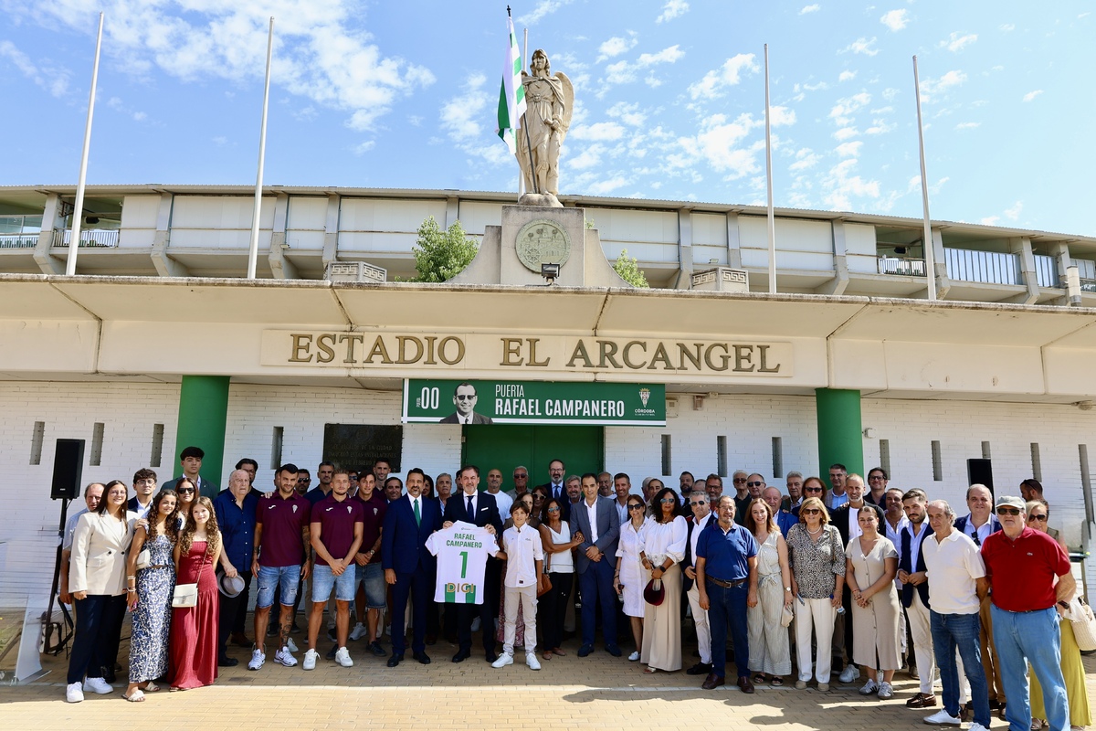 Imagen de la noticia: El Córdoba CF da el nombre de Rafael Campanero a la Puerta 00 del Nuevo Arcángel