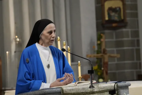 Imagen de la noticia: El obispo preside en Hinojosa del Duque la misa del Año Jubilar de santa Beatriz de Silva
