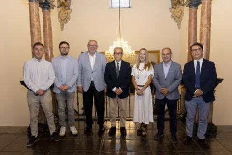 Imagen de la noticia: Diputación, Ayuntamiento de Belmez y UCO firman un convenio para alojar a 16 estudiantes latinoamericanos