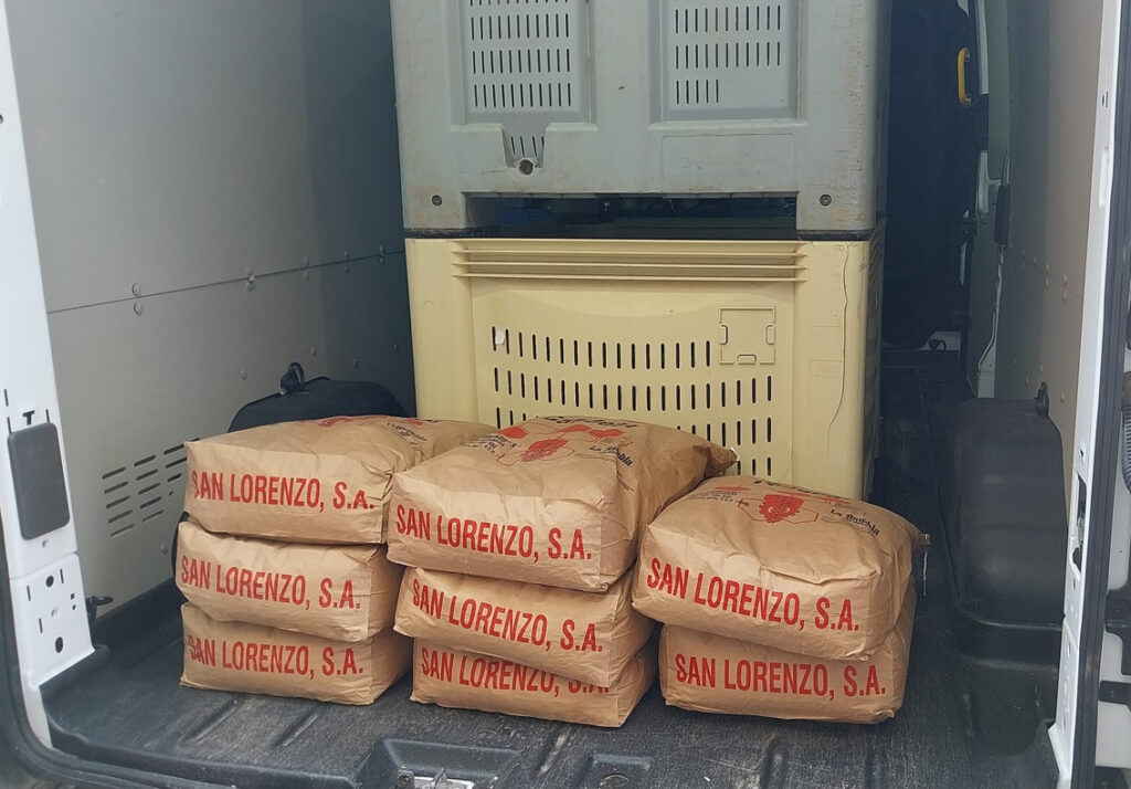 Imagen de la noticia: El Banco de Alimentos de Córdoba recibe 200 kilos de harina de una empresa de La Rambla