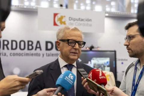Imagen de la noticia: Fuentes destaca el potencial de 47 empresas cordobesas para el sector de la defensa