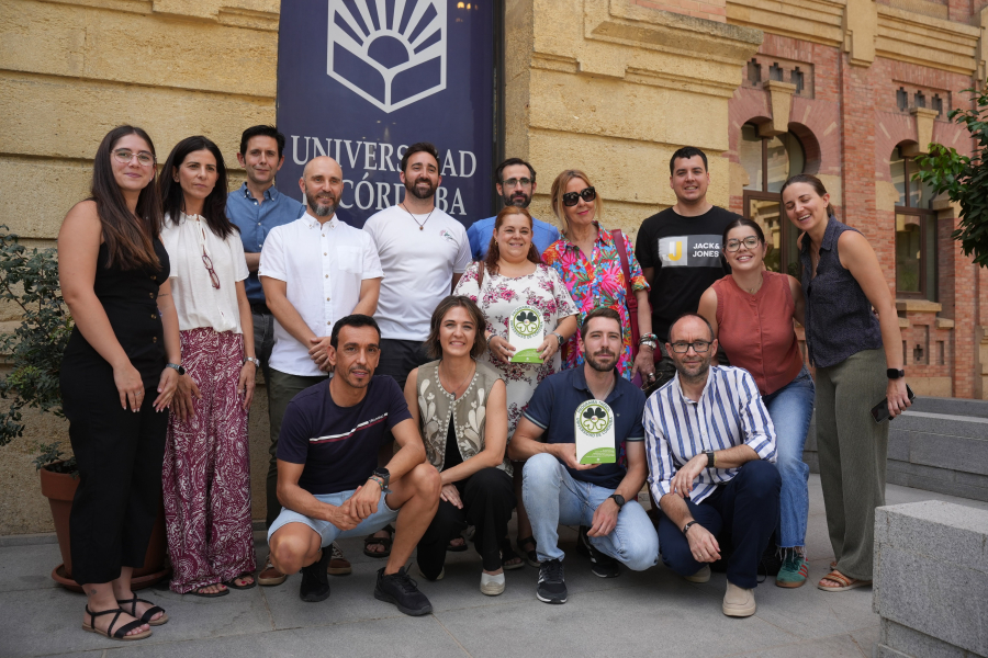 Image for the story: The GISAZ group of the UCO achieves level 2 of the Trébol Program