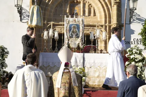 Image for the story: Villa del Río closes the 450th anniversary of the Virgen de la Estrella with a mass presided over by the bishop