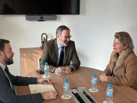 Imagen de la noticia: MetalCórdoba aborda con la Junta la falta de mano de obra cualificada en el sector