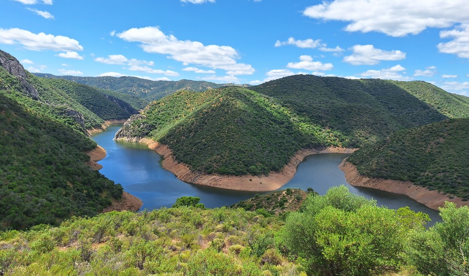 Imagen de la noticia: El Parque Natural Sierra de Hornachuelos abre una sala sobre los cielos de Sierra Morena