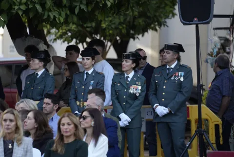 Imagen de la noticia: El obispo de Córdoba agradece a la Guardia Civil su labor en la festividad del Pilar