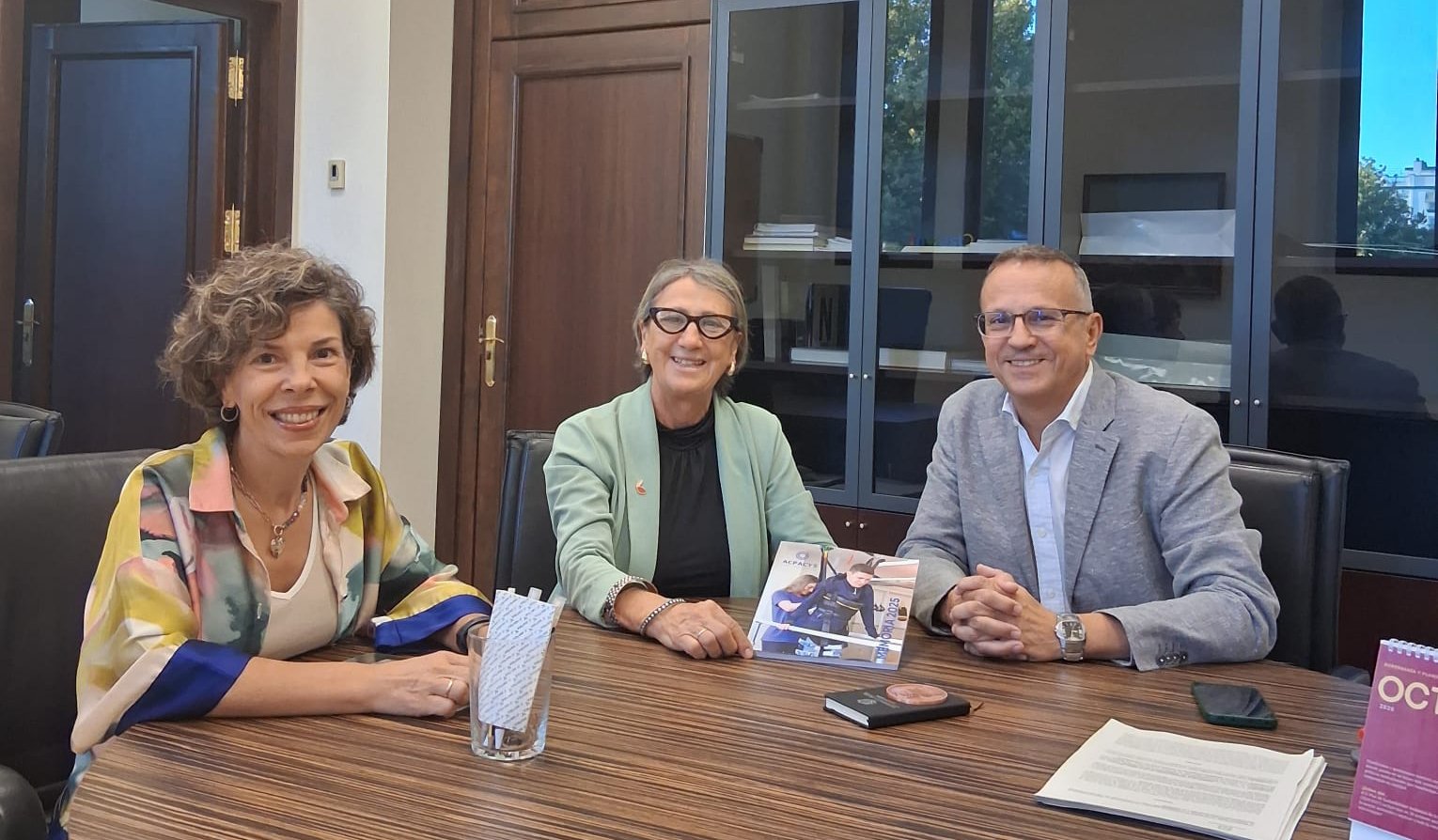 Imagen de la noticia: Acpacys entrega al Vicerrectorado de la UCO su memoria de actividades
