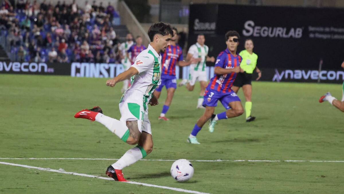 Imagen de la noticia: Kevin Medina sufre una lesión muscular de grado II en la pierna izquierda
