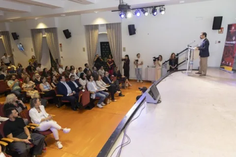 Imagen de la noticia: La Diputación y la Universidad reúnen a emprendedores en una jornada sobre economía digital