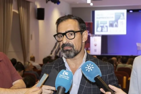 Imagen de la noticia: La Diputación y la Universidad reúnen a emprendedores en una jornada sobre economía digital