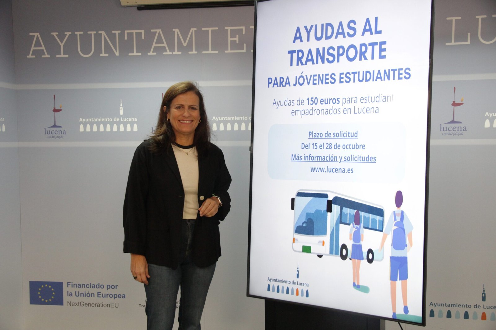 Imagen de la noticia: Lucena amplía a 23.700 euros las ayudas al transporte para estudiantes