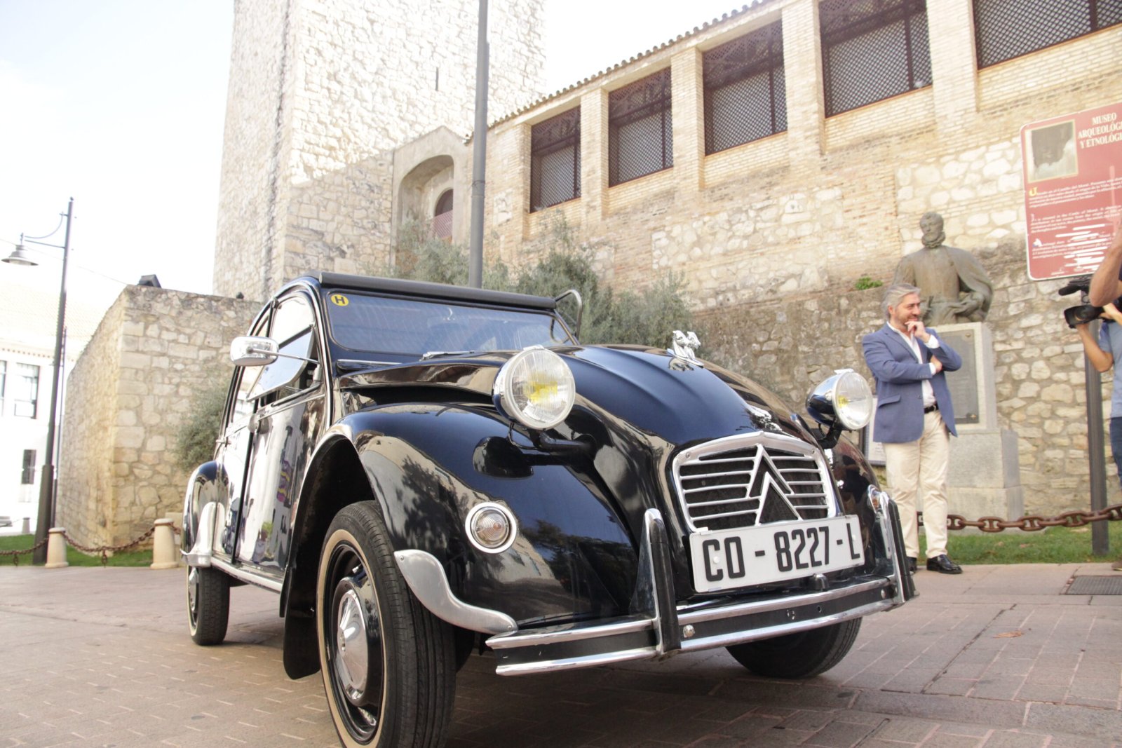 Image for the story: Around 70 Citroën 2CVs on display this Sunday in the centre of Lucena