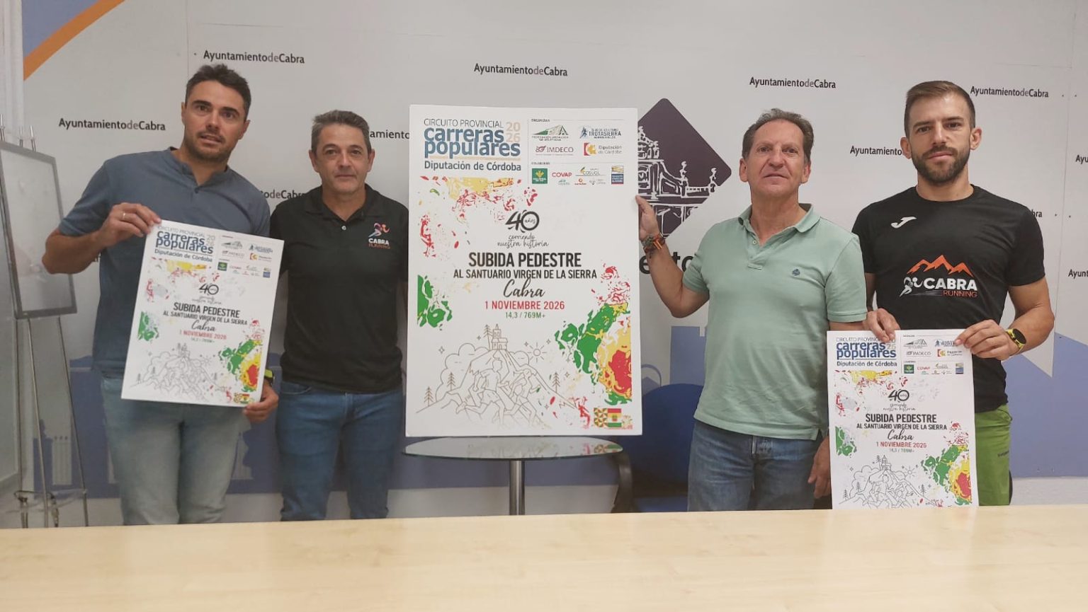 Image for the story: The Pedestrian Ascent to the Santuario de la Sierra celebrates its 40th edition on November 1