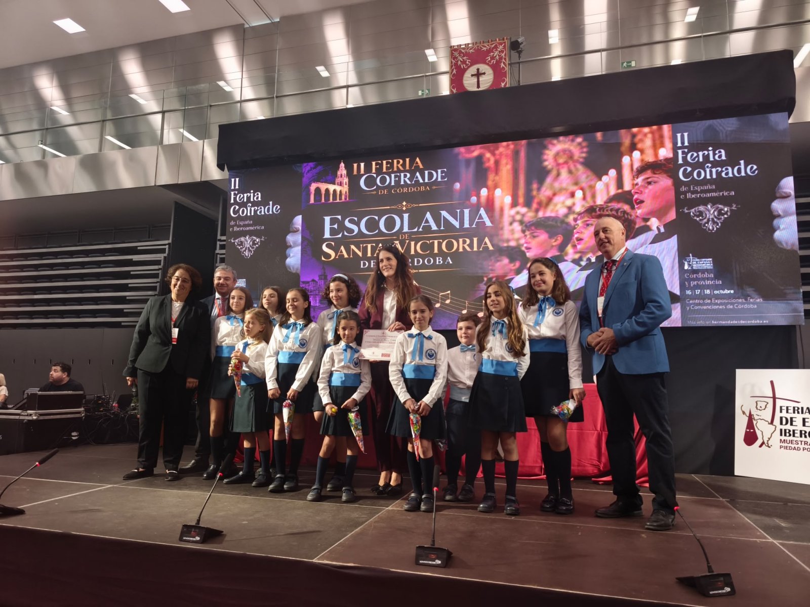 Imagen de la noticia: La II Feria Cofrade cierra con más de 8.000 visitantes y cerca de un centenar de expositores
