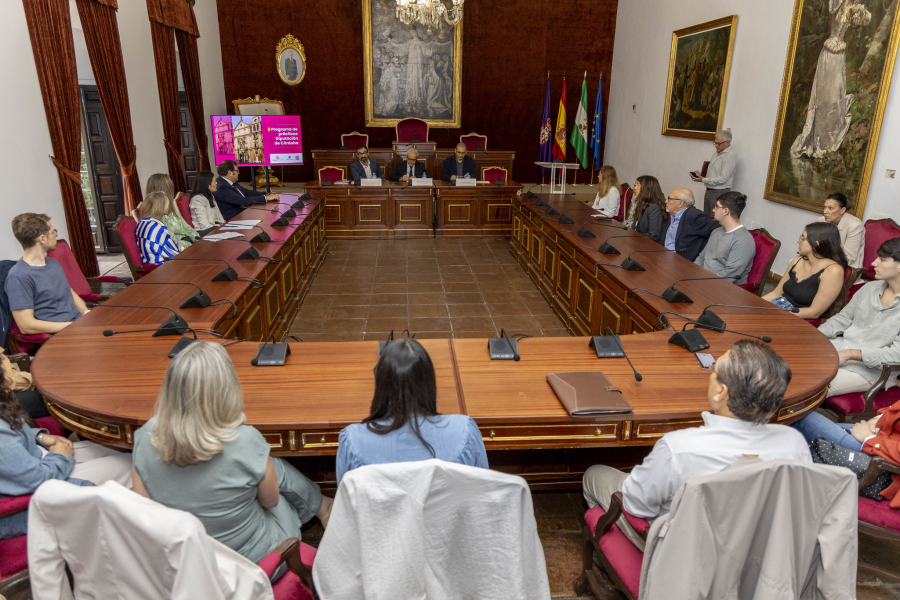 Imagen de la noticia: La UCO y la Diputación abren el plazo para 70 becas de prácticas de 600 euros al mes