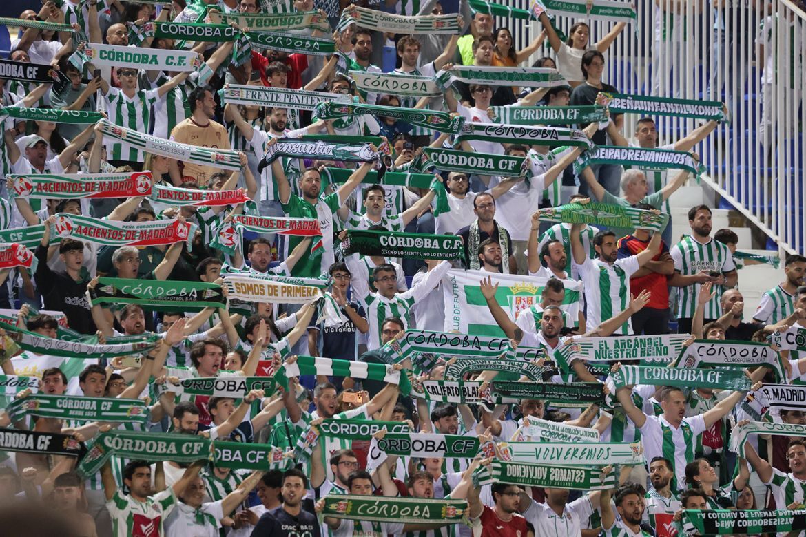 Imagen de la noticia: El Córdoba CF abre la solicitud de 348 entradas para el desplazamiento a Vigo