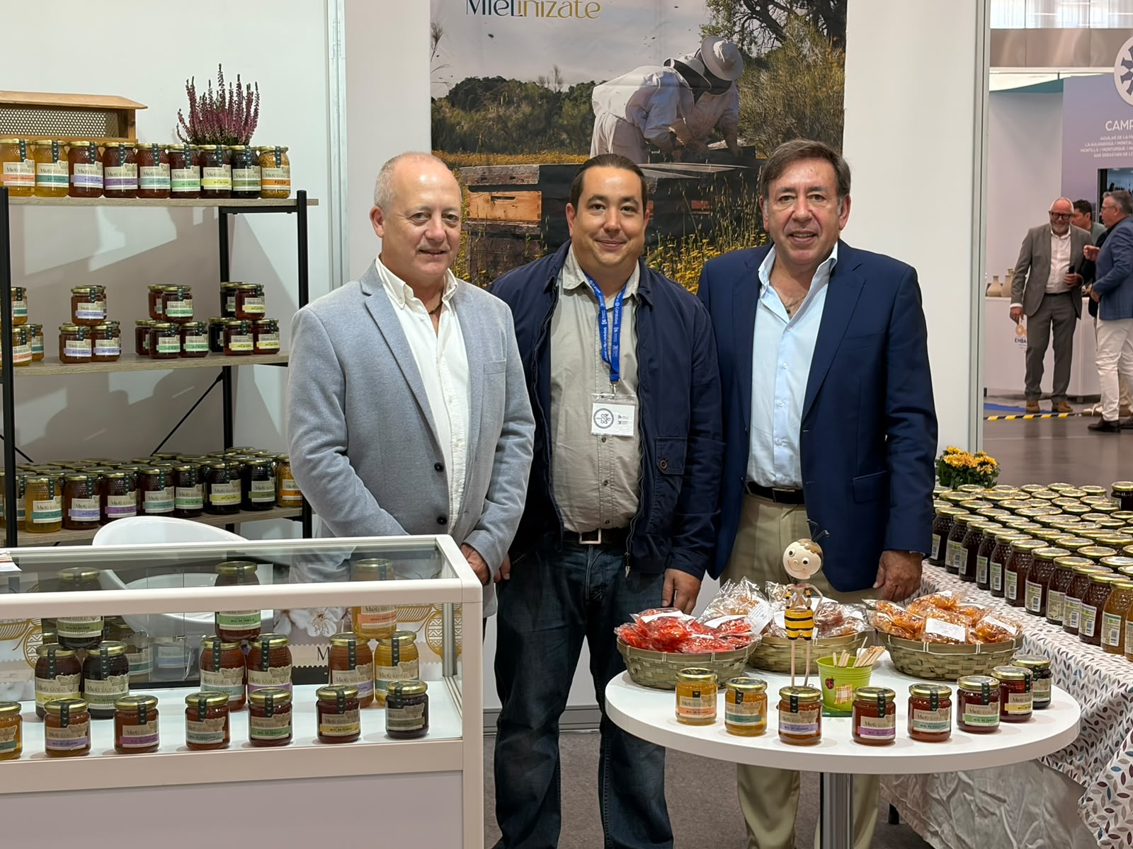 Imagen de la noticia: Villa del Río arropa a la empresa local Mielenízate en Sabor a Córdoba