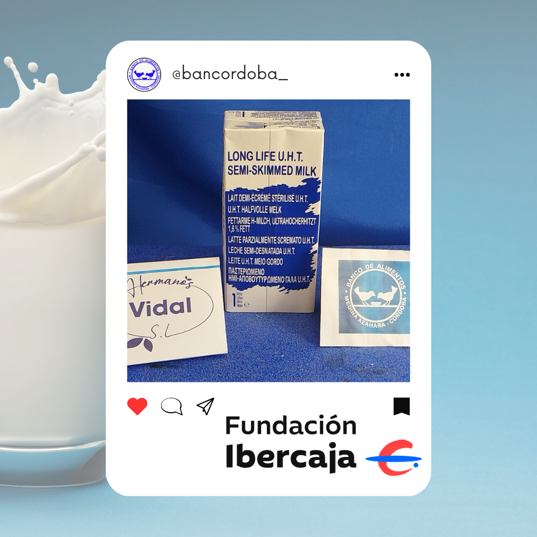 Un cartón de leche semidesnatada U.H.T. sobre fondo azul, junto a una tarjeta de Hermanos Vidal S.L. y un sello del Banco de Alimentos.
