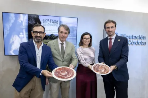 Imagen de la noticia: Villanueva de Córdoba celebra su Feria del Jamón del 5 al 8 de noviembre