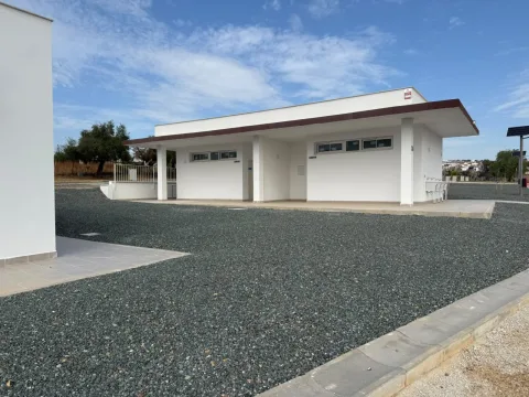 Imagen de la noticia: Hornachuelos construye un acceso propio al área de autocaravanas