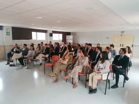 Imagen de la noticia: La plantilla de Kutxabank vuelve a la sede de Acpacys