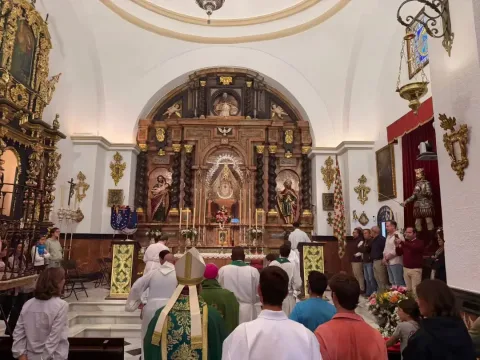 Imagen de la noticia: «El Familión» de Getafe peregrina a los santuarios de Cabra y Lucena