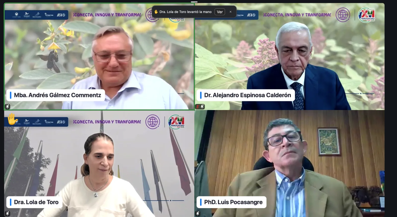 Videollamada con cuatro participantes en cuadrícula, cada uno con su nombre en pantalla y el lema ¡Conecta, innova y transforma!.